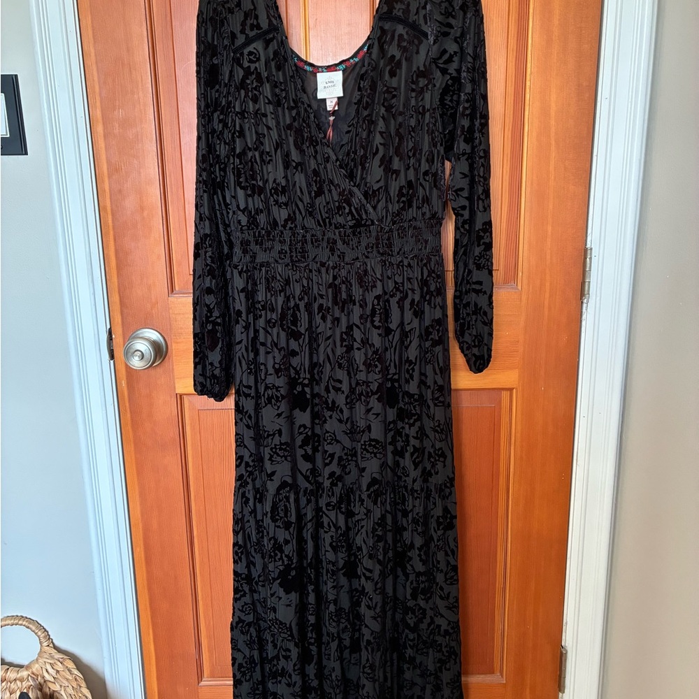 Knox Rose Black Floral Long Sleeve Dress